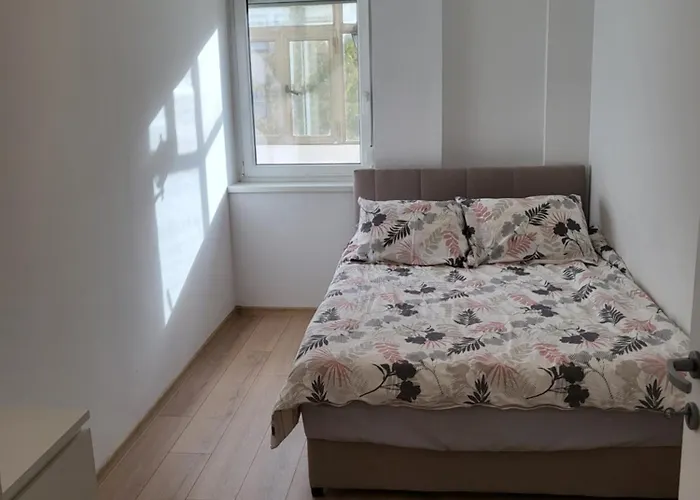 Slavija Lux! 2 Bedroom Center